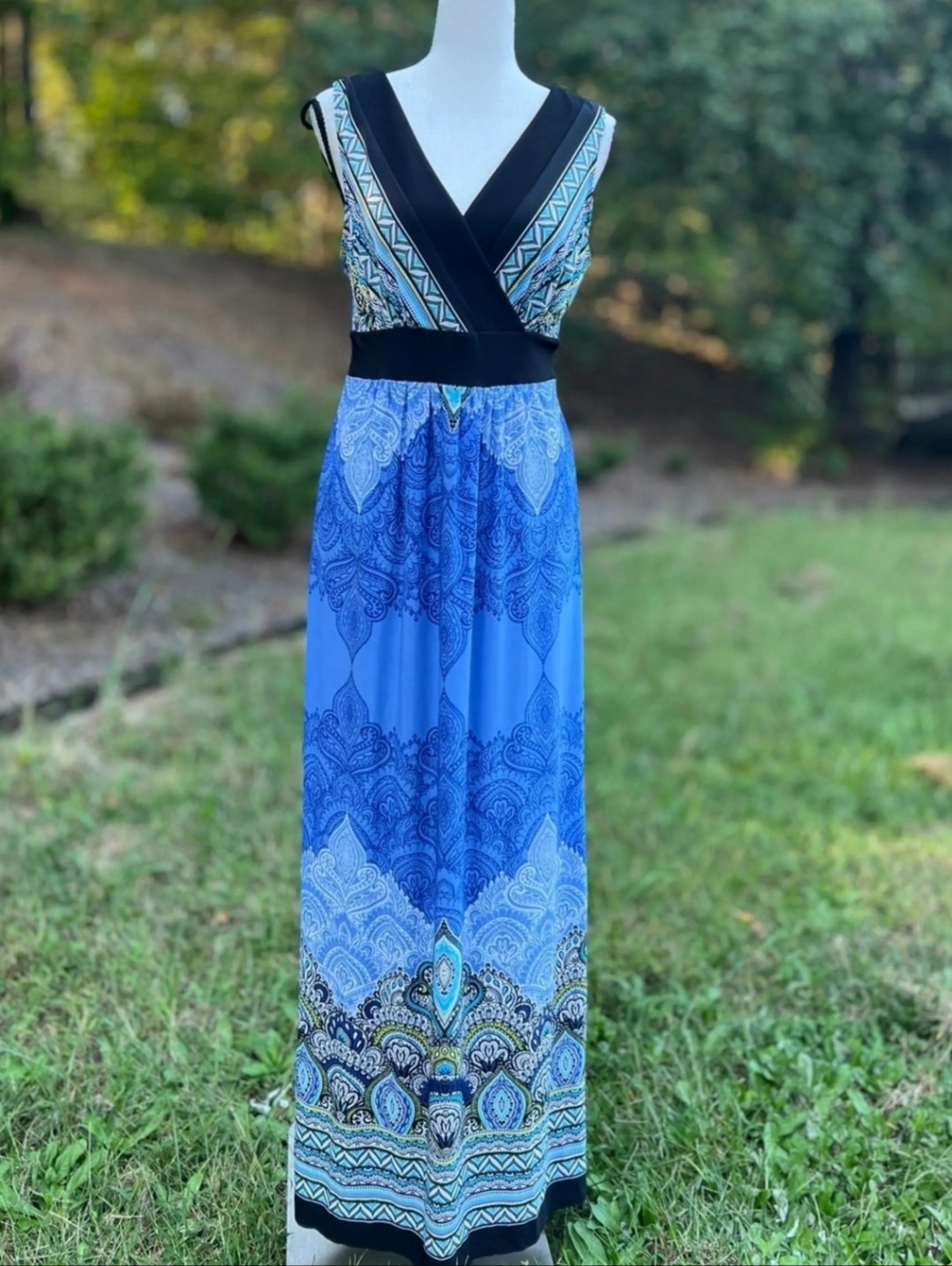 Blue Patterned V-Neck Maxi Dress